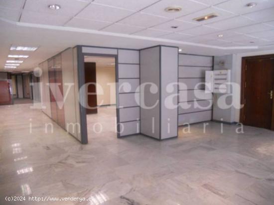 Local comercial en venta  - GRANADA