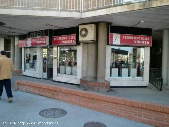 Local comercial en venta  - GRANADA