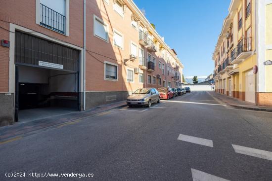 A LA VENTA COCHERA PARA VARIOS VEHÍCULOS EN ARMILLA - GRANADA