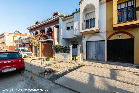 Casa en Churriana de la Vega - GRANADA