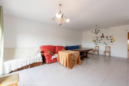 VENTA DE VIVIENDA,BAR Y ALMACEN EN CARRETERA DE CORDOBA - GRANADA