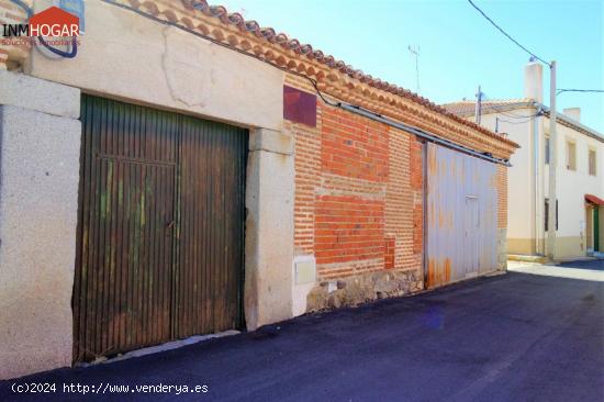 CASA CON TERRENO EN TERRENO EN LAS BERLANAS, ÁVILA - AVILA