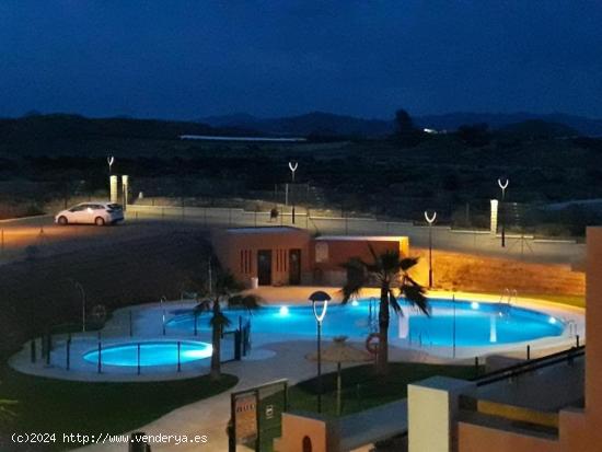 Fantástica vivienda con gran terraza y espectaculares vistas despejadas a la montaña - ALMERIA