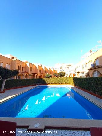 DÚPLEX CON PISCINA, SOLÁRIUM, SÓTANO Y GARAJE A 400M DE LA PLAYA DE LA MATA - ALICANTE