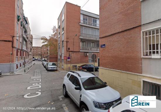 Piso en venta de 3 habitaciones en calle De La Marañosa - MADRID