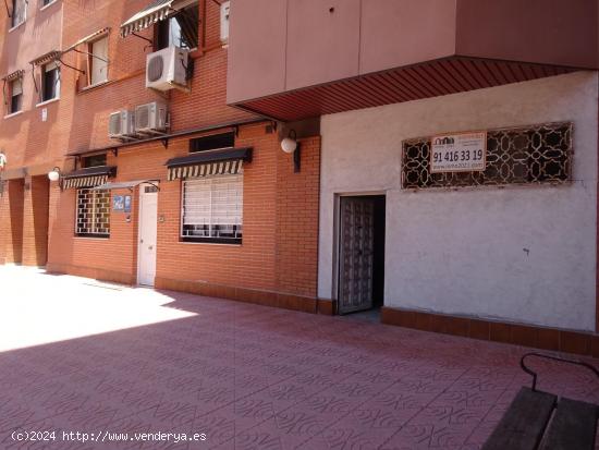 Local zona Arturo Soria, de 62 m2 exterior, ideal para negocio o cambio de USO - MADRID
