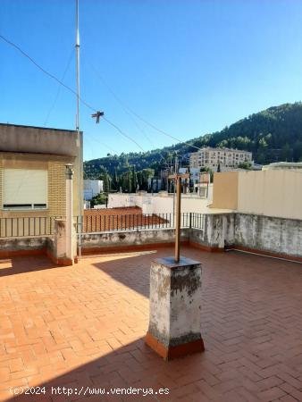 Casa 4 plantas y terraza en Lucena del Cid, ideal para vivir todo el año o para inversores - CASTEL