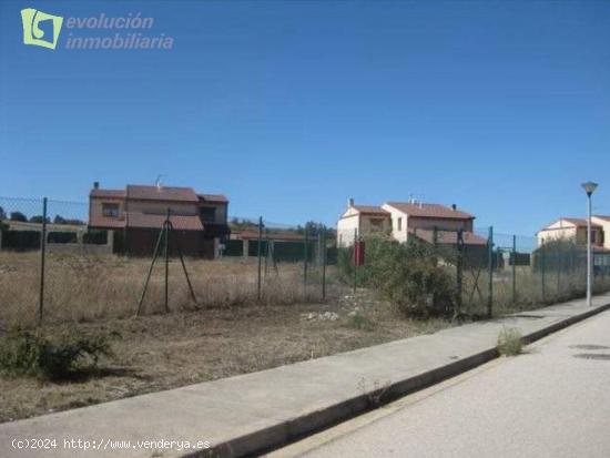 Solar urbano de uso residencial en Revillarruz, Burgos - BURGOS