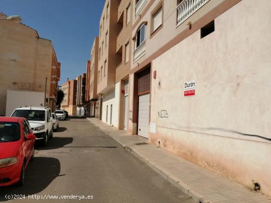 Local comercial - ALMERIA