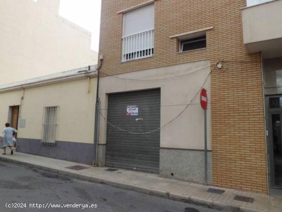 Local en venta - ALMERIA