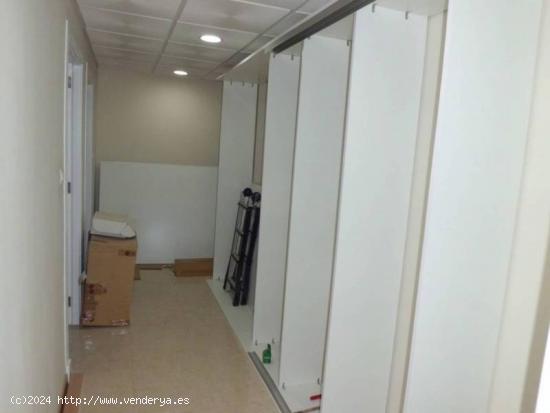 Local comercial en venta - ALMERIA