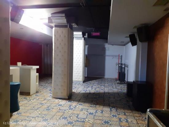 LOCAL COMERCIAL EN VENTA EN EL EJIDO, - ALMERIA