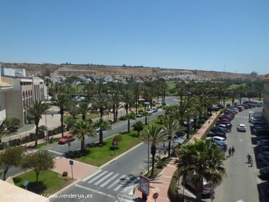 PISO EN VENTA EN RESIDENCIAL PORTOFINO - ALMERIA