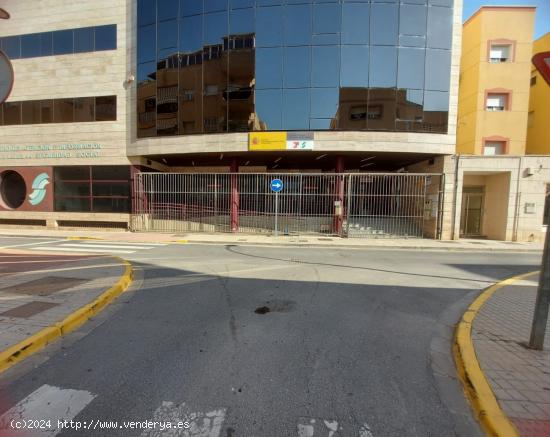 PLAZA DE GARAJE EN VENTA EN EL CENTRO DE EL EJIDO - ALMERIA