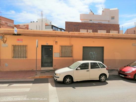 VIVIENDA DE PLANTA BAJA A LA VENTA EN EL CENTRO DE EL EJIDO - ALMERIA