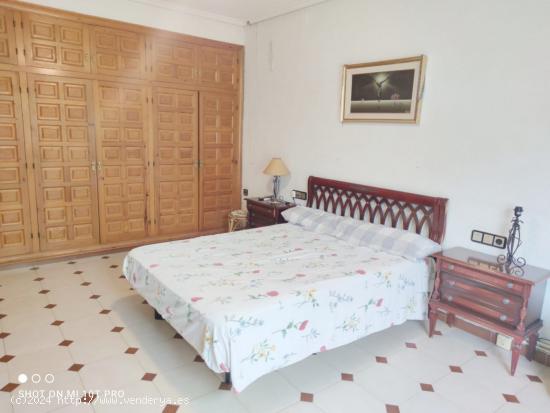 MAGNÍFICO CHALET EN VENTA EN ELCHE - ALICANTE