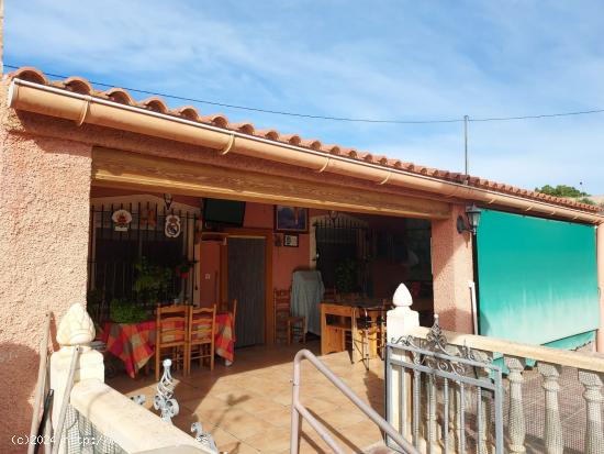 CHALET EN VENTA EN CREVILLENTE - ALICANTE