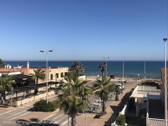 A 60 m DE LA PLAYA Y CON VISTAS AL MAR!!! - ALICANTE