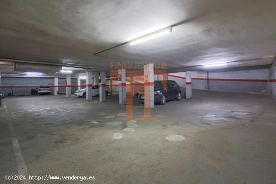 PLAZA DE PARKING EN VENTA: MUY CERCA del AMBULATORIO (C/ Plaça -C/ Mercè) - BARCELONA