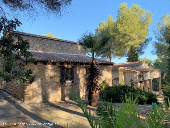 Casa de campo sorprendentemente hermosa en La Sella, Denia - ALICANTE