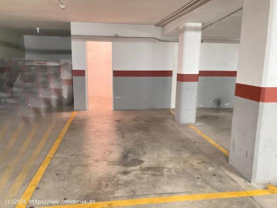 Plaza de aparcamiento con trastero en Fenoll 1. / HH Asesores, Inmobiliaria en Burjassot/ - VALENCIA