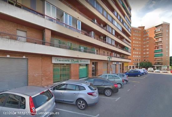 Locales comerciales en Edificio Venezuela, Sant Pere i Sant Pau, Tarragona. - TARRAGONA