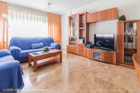 AMPLIO PISO EN VENTA + PLAZA DE GARAJE+TRASTERO EN ALMORADÍ (ALICANTE). - ALICANTE