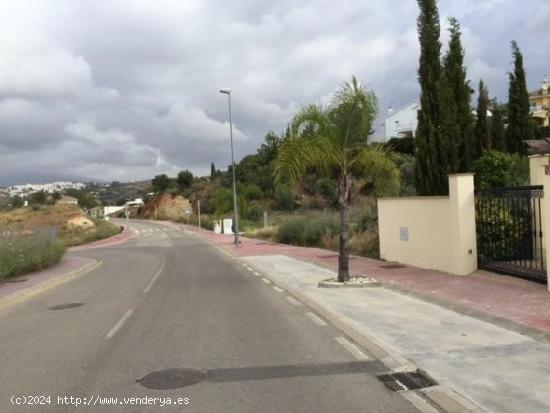 Ultimas parcelas libres unifamiliares y aisladas en urbanizacion El Mirador de la Sierrezuela. - MAL