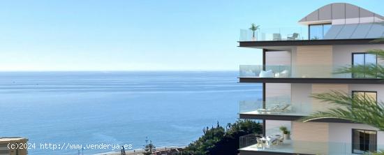 Ático de 3 dormitorios y 2 baños con terraza y vistas al Mar. El Higuerón, Fuengirola - MALAGA