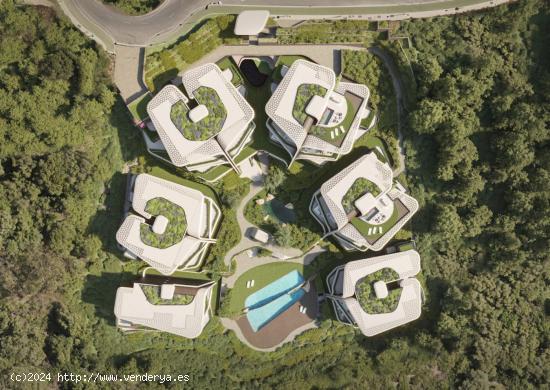 Piso de 2 dormitorios, 2 baños con espectaculares vistas a la naturaleza de Sotogrande. Obra Nueva 