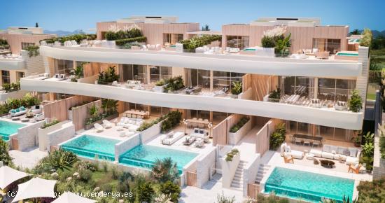 Ático de 3 dormitorios y 3 baños al pie de una de las mejores playas de Marbella. Obra Nueva - MAL