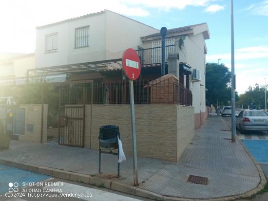 Se Vende Precioso Dúplex de esquina en Los Alcázares en Urbanización Nueva Marbella - MURCIA