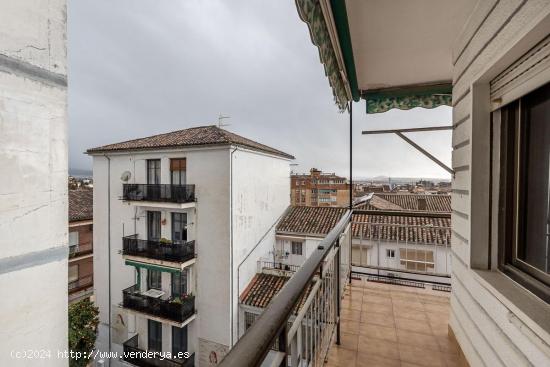 Gran piso en Realejo - Granada - GRANADA