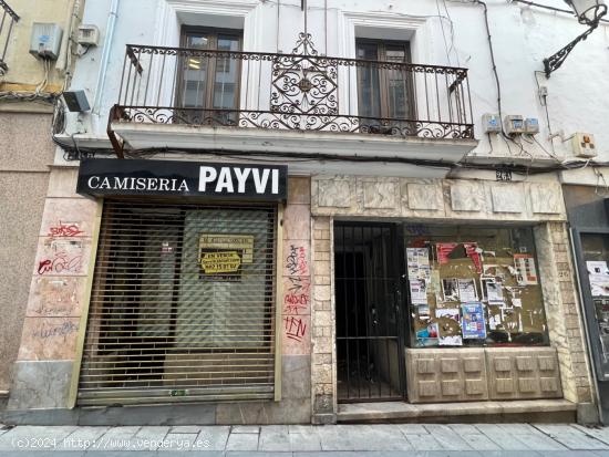 Edificio en Cáceres - CACERES