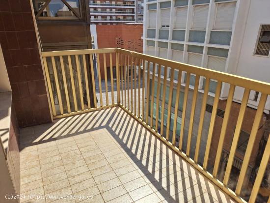 ALG088 - PISO DE 165M2 EN LA CALLE LLUIS VIVES DE ALGEMESÍ (ZONA CENTRO) - VALENCIA