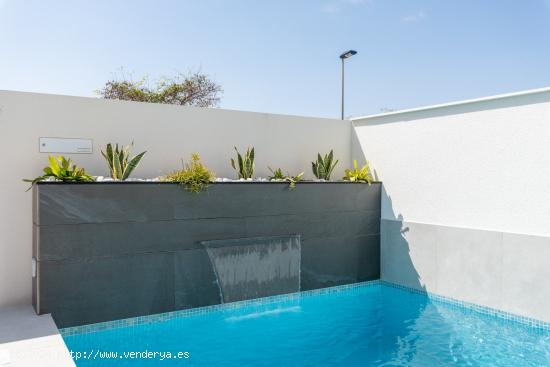 VILLAS DE OBRA NUEVA EN BENIJOFAR - ALICANTE