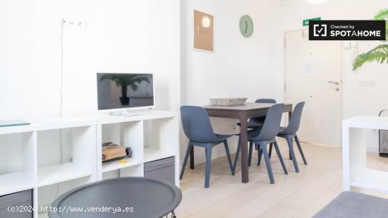 Se alquila apartamento de 3 habitaciones en San Isidro - MADRID