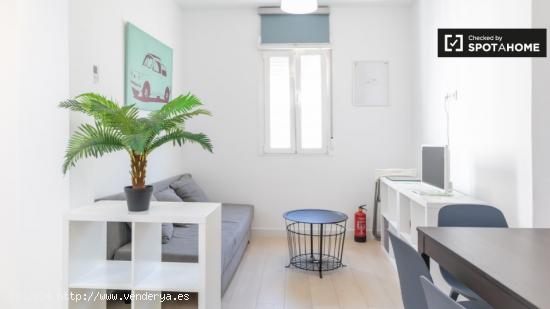 Se alquila apartamento de 3 habitaciones en San Isidro - MADRID