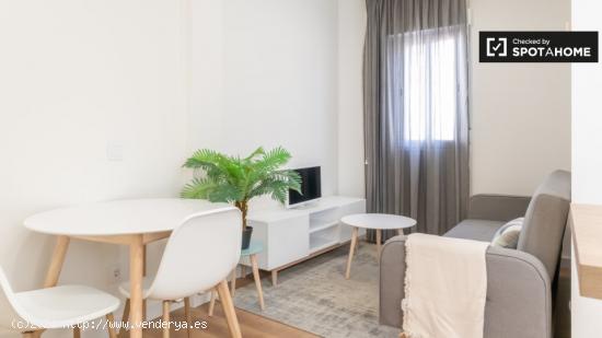 Se alquila apartamento de 2 dormitorios en San Isidro - MADRID