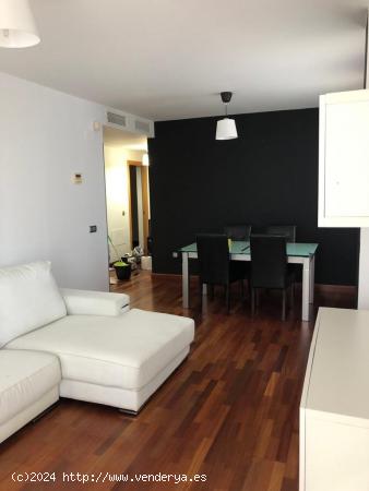 Piso en venta en el Pinillo de 3 habitaciones - MALAGA