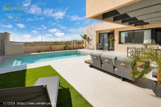 Descubra su escapada perfecta en Altaona Golf and Country Village - MURCIA