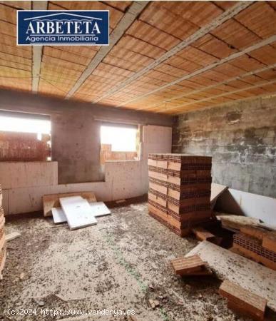 INMOBILIARIA ARBETETA VENDE CHALET INDEPENDIENTE EN CONSTRUCCIÓN EN LA RIBA DE SANTIUESTE, SIGÜENZ