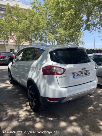 Ford Kuga Titanium 2.5 Duratec PHEV 178kW Auto de 2011 con 215.000 Km por 8.900 EUR. en Valencia