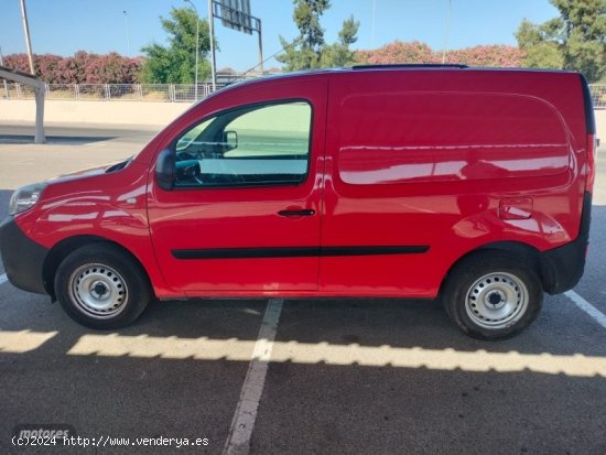 Renault Kangoo Kangoo de 2017 con 140.800 Km por 7.000 EUR. en Cordoba