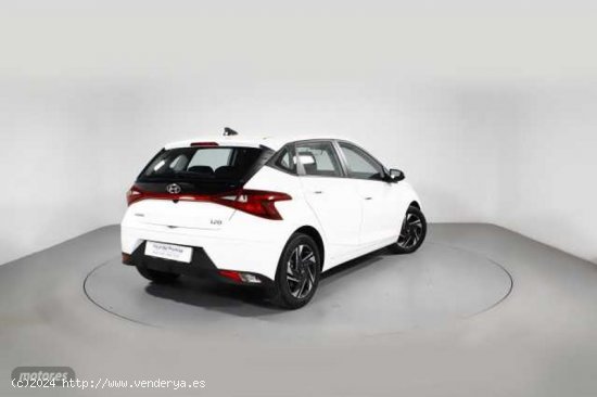 Hyundai i20 1.0 TGDI Klass 100 de 2023 con 18.443 Km por 17.500 EUR. en Barcelona