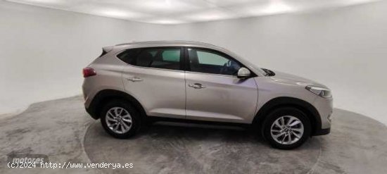 Hyundai Tucson Tucson 1.7CRDI BD Tecno 4x2 de 2015 con 69.400 Km por 17.900 EUR. en Barcelona