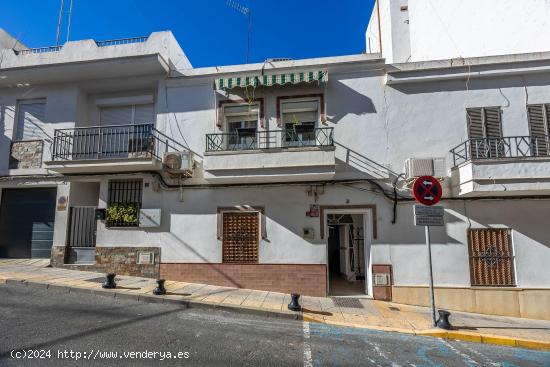 CASA EN VENTA EN SAN JUAN DE AZNALFARACHE - SEVILLA