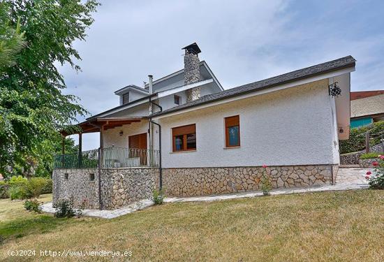 Chalet en Laguna - Zona La Corola - VALLADOLID