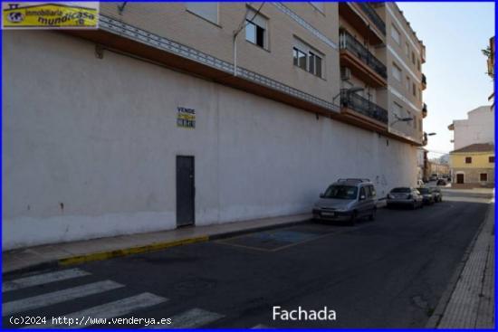 Local comercial en Santomera con gran fachada - MURCIA