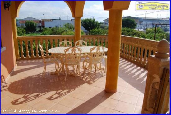 Chalet con piscina y barbacoa en El Raal - MURCIA